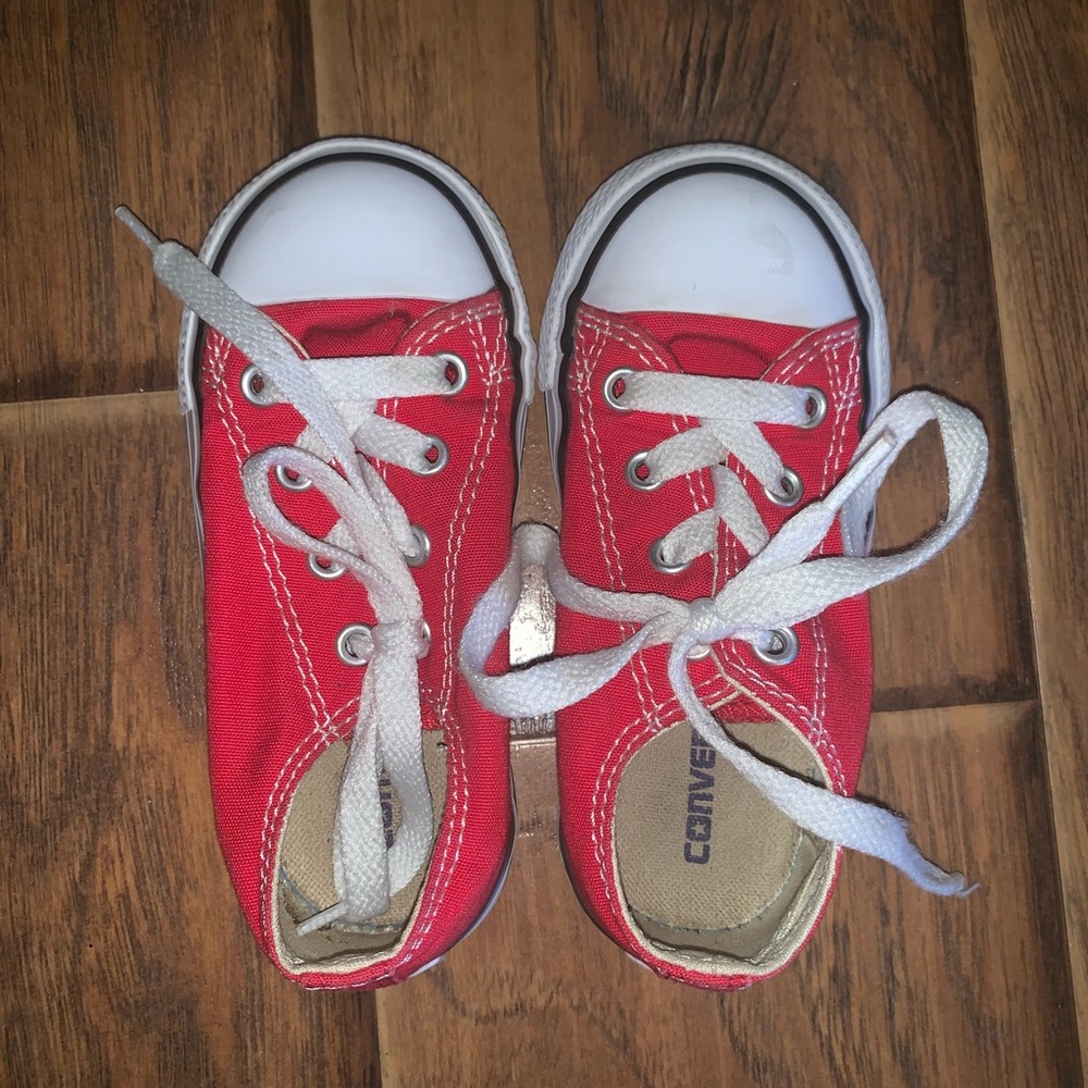 Toddler Red converse